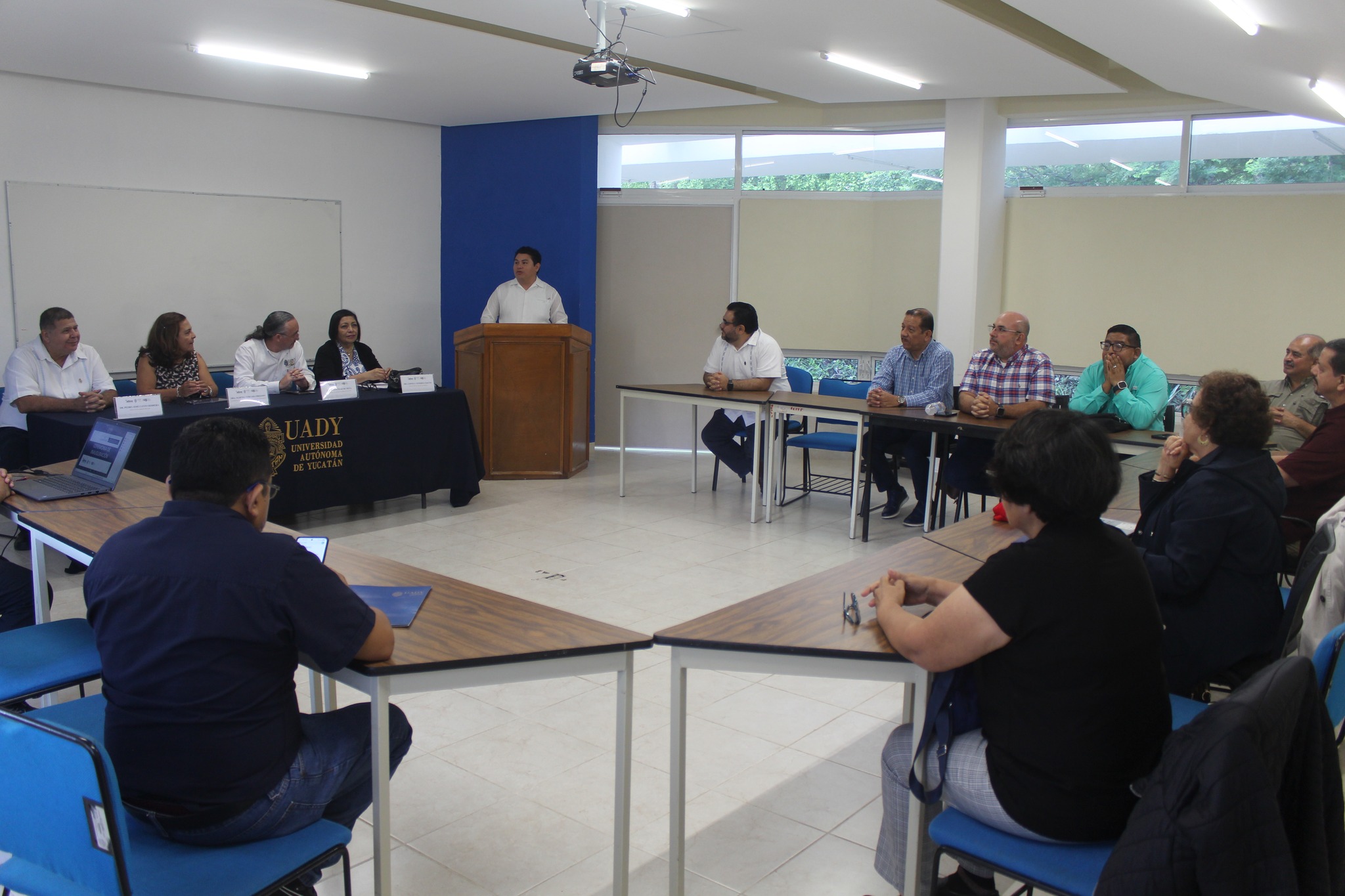 El Ego Docente: Conciencia, liderazgo y humanización en la práctica educativa